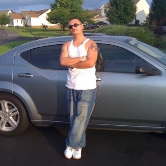 Meet your Posher, Derek - Picture 2 of 3